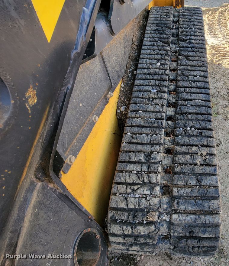 image for item HR9494 New Holland C238  tracked skid steer loader