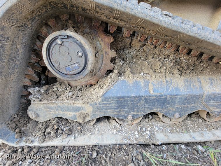 image for item HR9494 New Holland C238  tracked skid steer loader