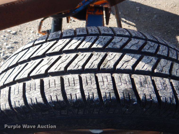 image for item HT9495 2003 Rosco RB-48  broom