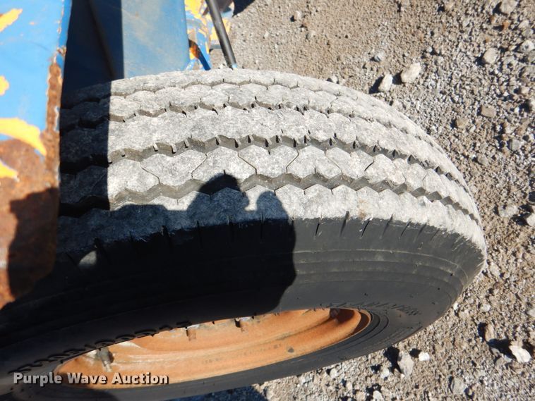 image for item HT9495 2003 Rosco RB-48  broom