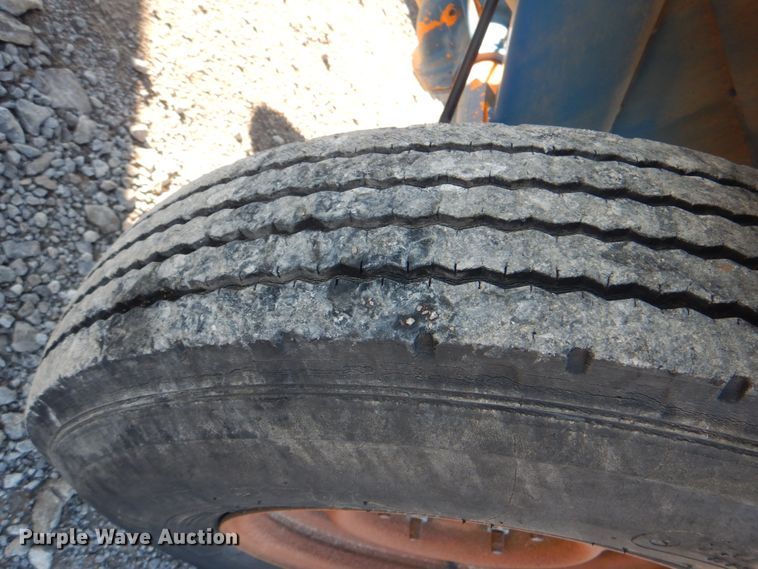 image for item HT9495 2003 Rosco RB-48  broom