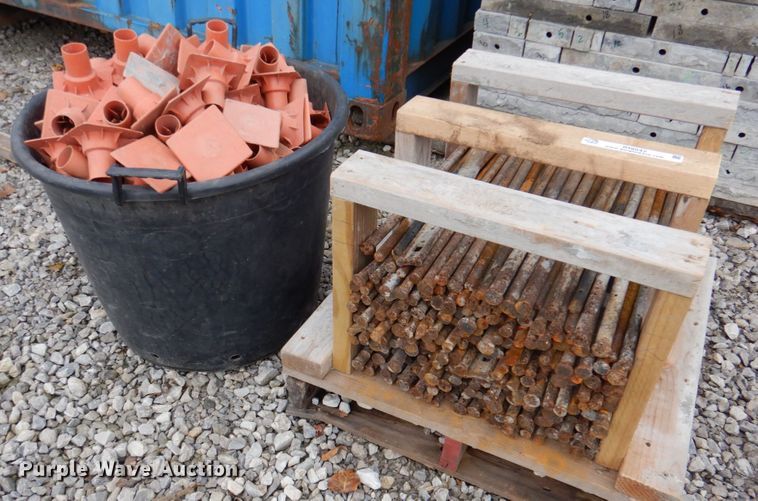 image for item IH9042 Concrete equipment