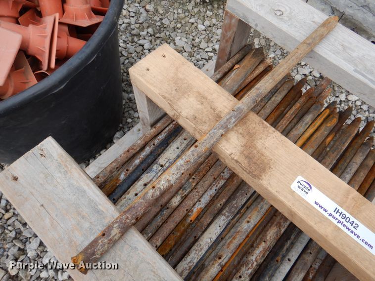 image for item IH9042 Concrete equipment