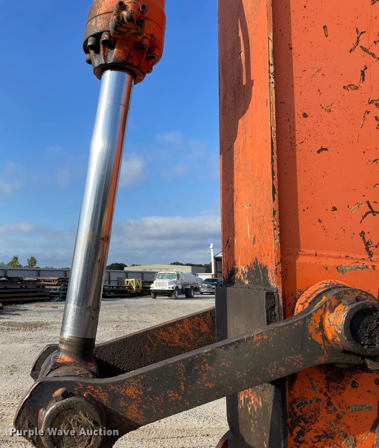 image for item II9476 1992 Hitachi EX270LC  excavator