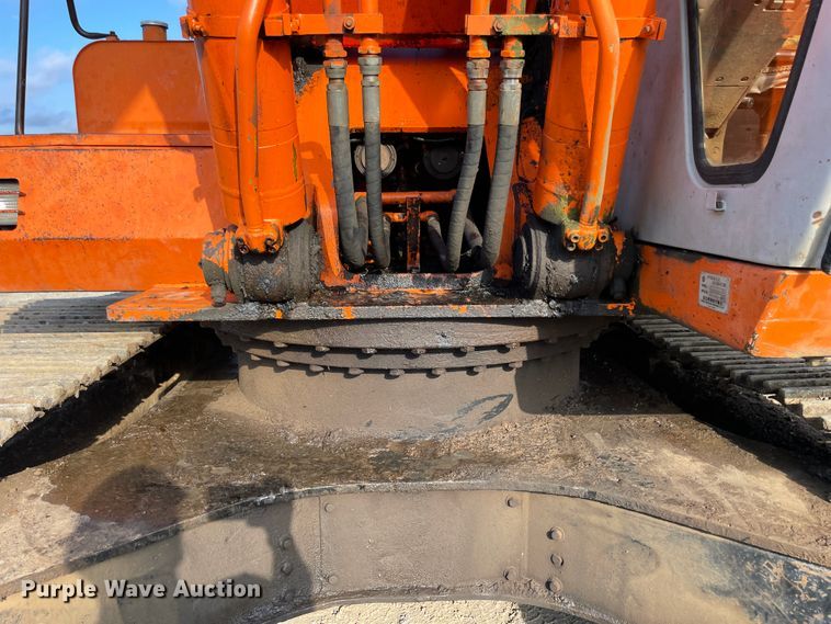 image for item II9476 1992 Hitachi EX270LC  excavator