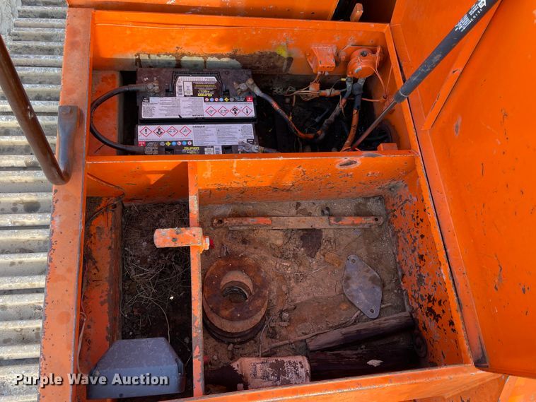 image for item II9476 1992 Hitachi EX270LC  excavator