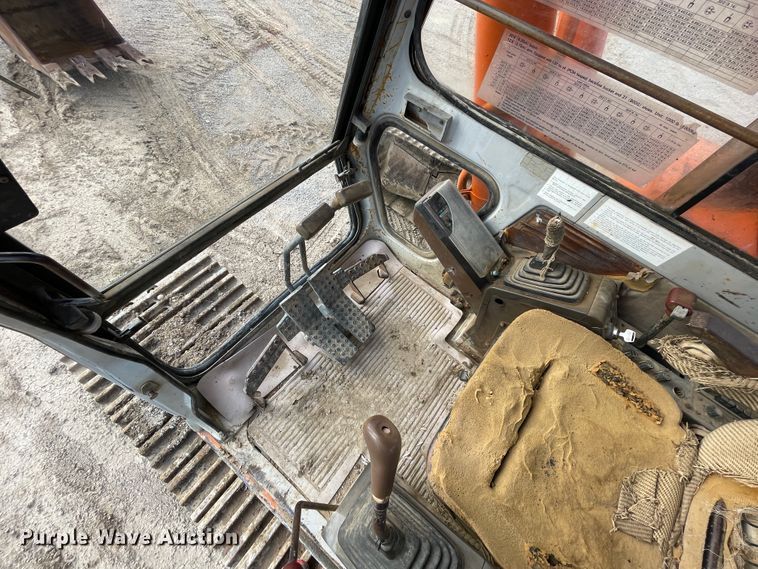 image for item II9476 1992 Hitachi EX270LC  excavator