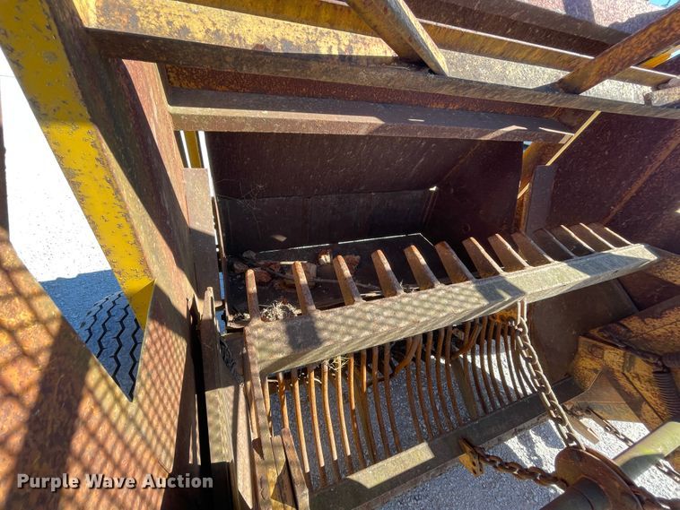 image for item II9479 Anderson  rock picker