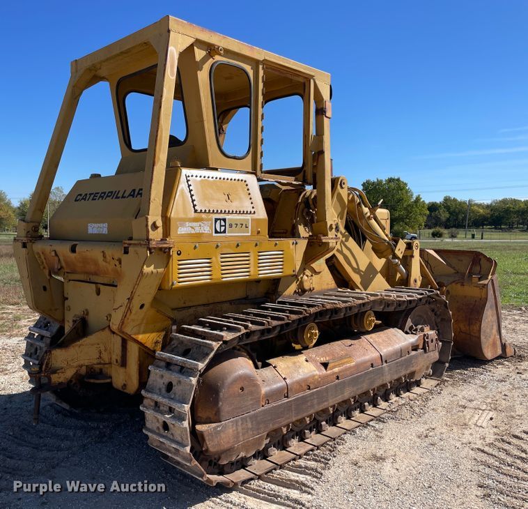 image for item II9480 Caterpillar 977L  track loader