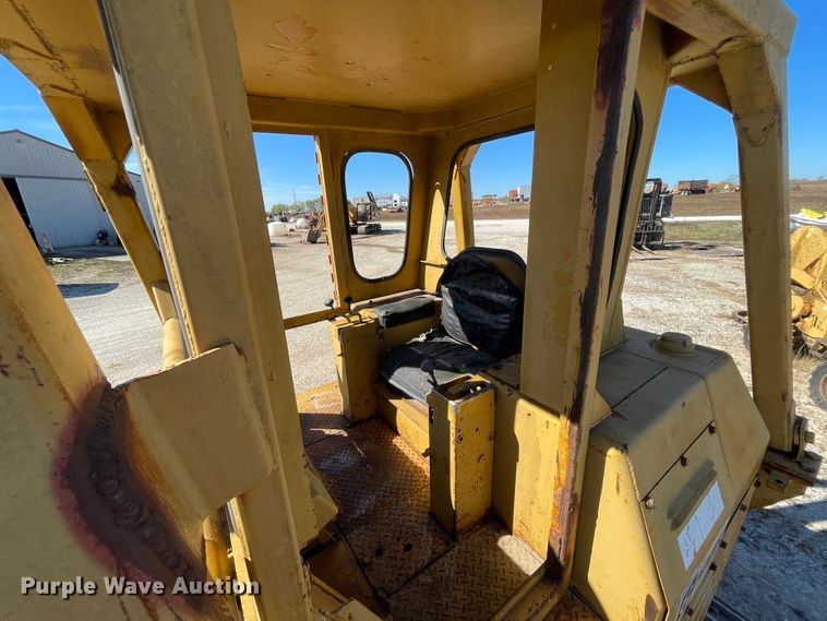 image for item II9480 Caterpillar 977L  track loader