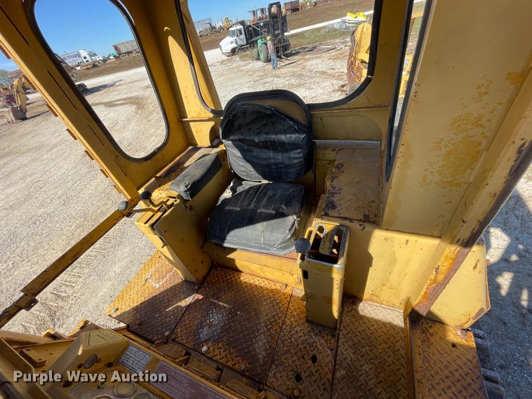 image for item II9480 Caterpillar 977L  track loader