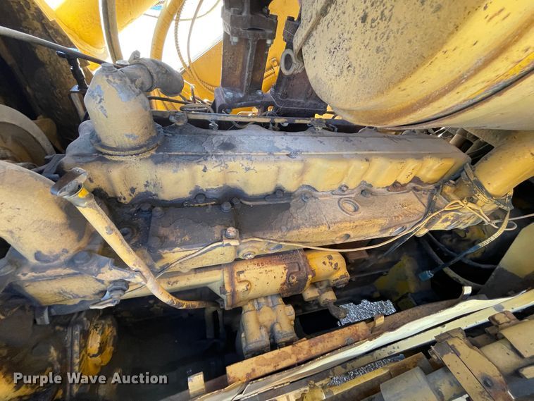 image for item II9480 Caterpillar 977L  track loader