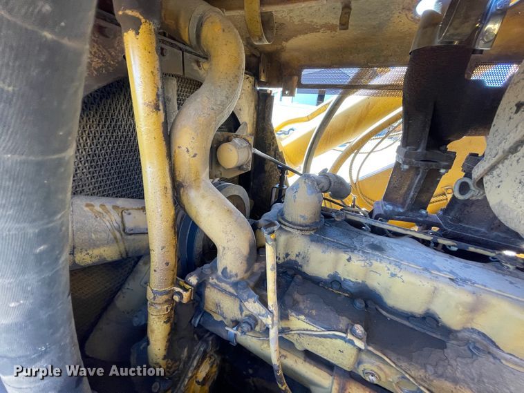 image for item II9480 Caterpillar 977L  track loader