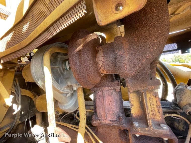 image for item II9480 Caterpillar 977L  track loader