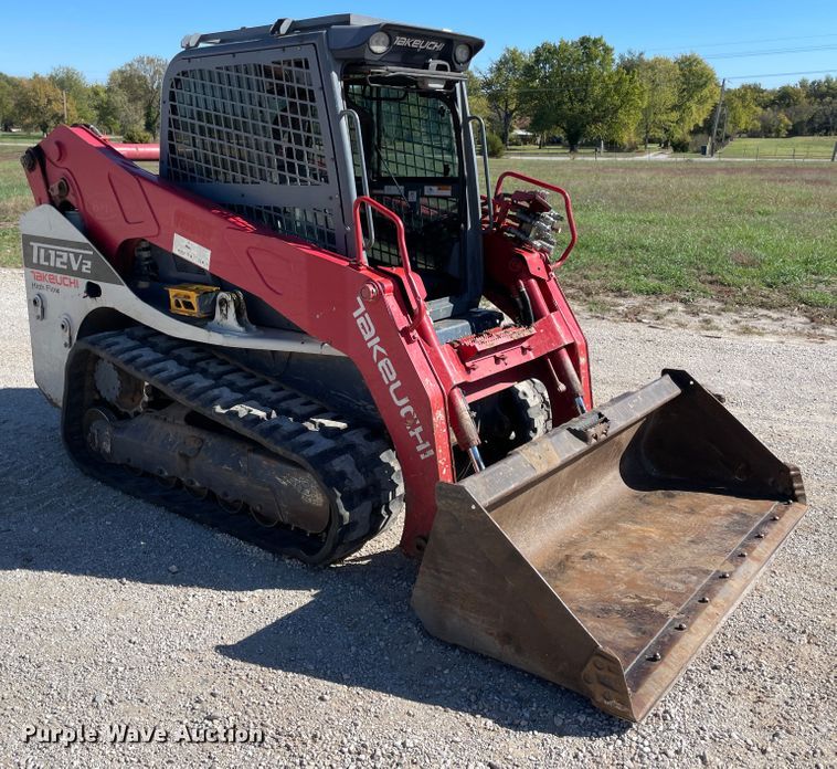 image for item II9482 2016 Takeuchi TL12V-2  tracked skid steer loader