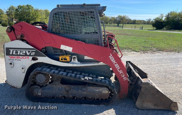 image for item II9482 2016 Takeuchi TL12V-2  tracked skid steer loader
