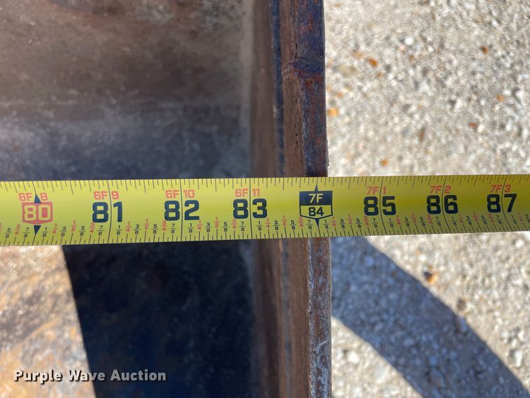 image for item II9482 2016 Takeuchi TL12V-2  tracked skid steer loader