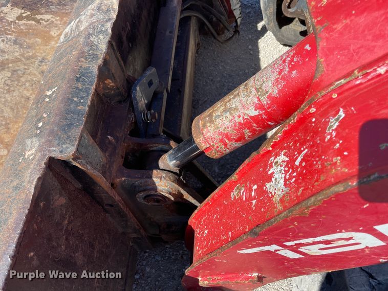 image for item II9482 2016 Takeuchi TL12V-2  tracked skid steer loader