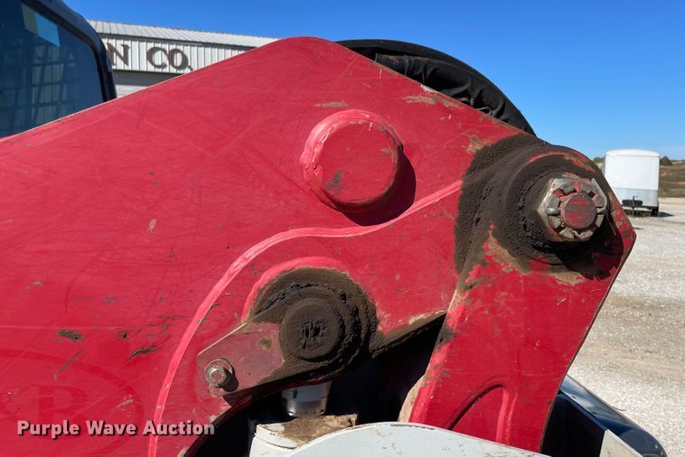 image for item II9482 2016 Takeuchi TL12V-2  tracked skid steer loader