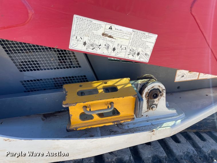 image for item II9482 2016 Takeuchi TL12V-2  tracked skid steer loader