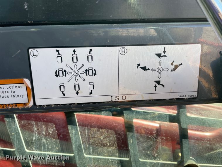 image for item II9482 2016 Takeuchi TL12V-2  tracked skid steer loader