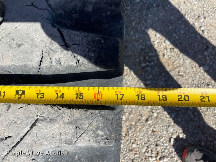 image for item II9482 2016 Takeuchi TL12V-2  tracked skid steer loader