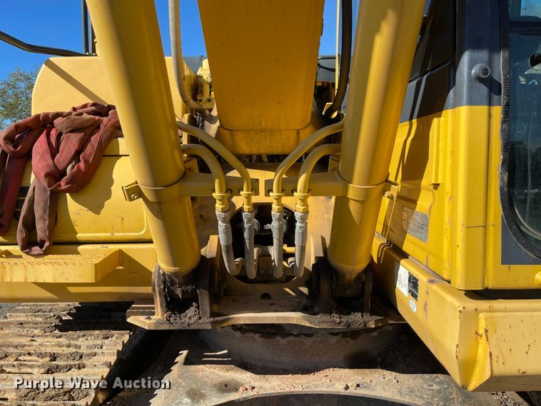 image for item IK9608 2012 Komatsu PC160LC-8  excavator