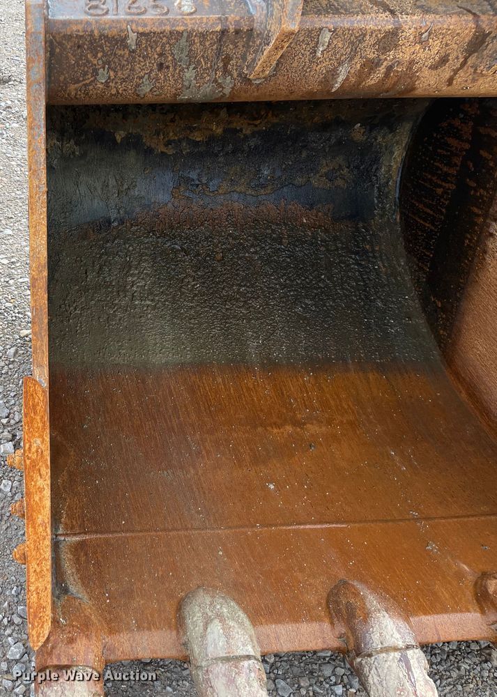 image for item IK9611 2013 Komatsu PC160LC-8  excavator