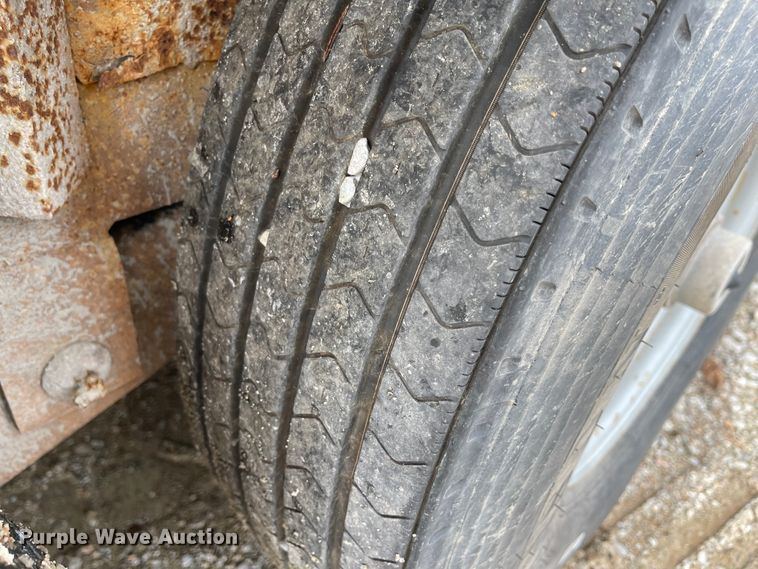 image for item IK9620 2007 Apache  utility trailer