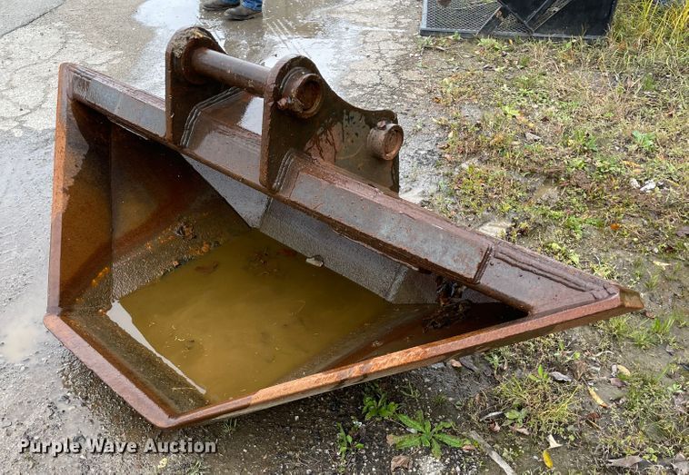 image for item IK9621 Trapezoid excavator bucket