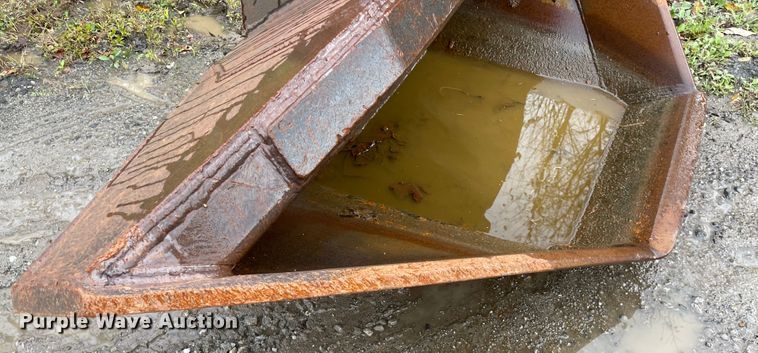 image for item IK9621 Trapezoid excavator bucket