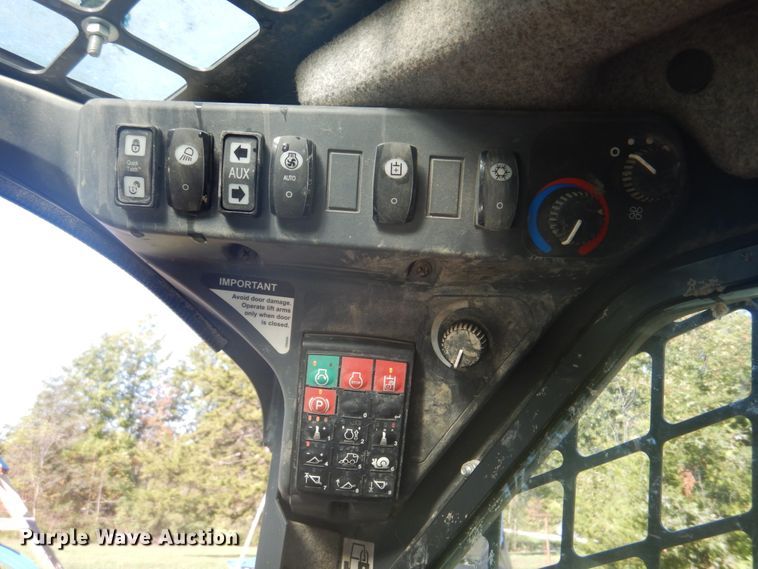 image for item IM9510 2015 John Deere 329E  tracked skid steer loader