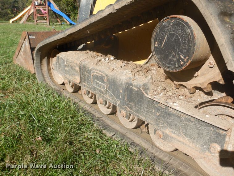 image for item IM9510 2015 John Deere 329E  tracked skid steer loader