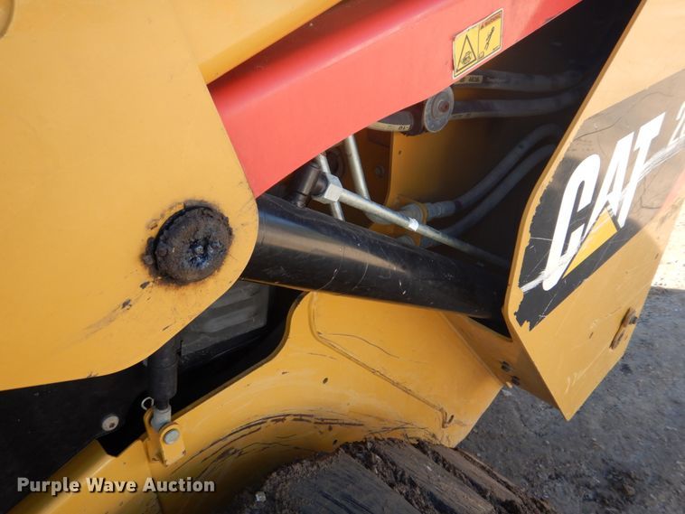 image for item IM9559 2016 Caterpillar 289D  tracked skid steer loader