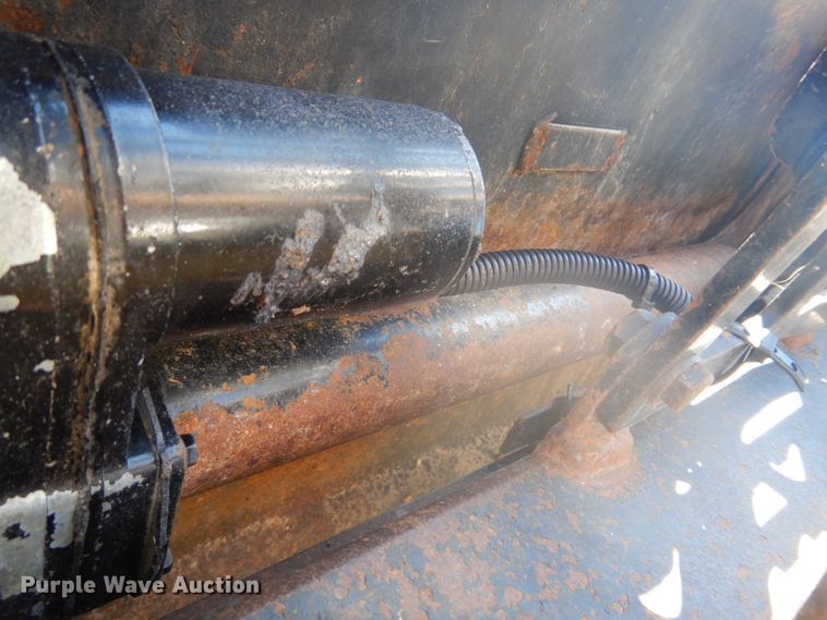 image for item IM9559 2016 Caterpillar 289D  tracked skid steer loader