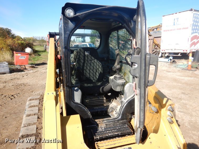image for item IM9559 2016 Caterpillar 289D  tracked skid steer loader