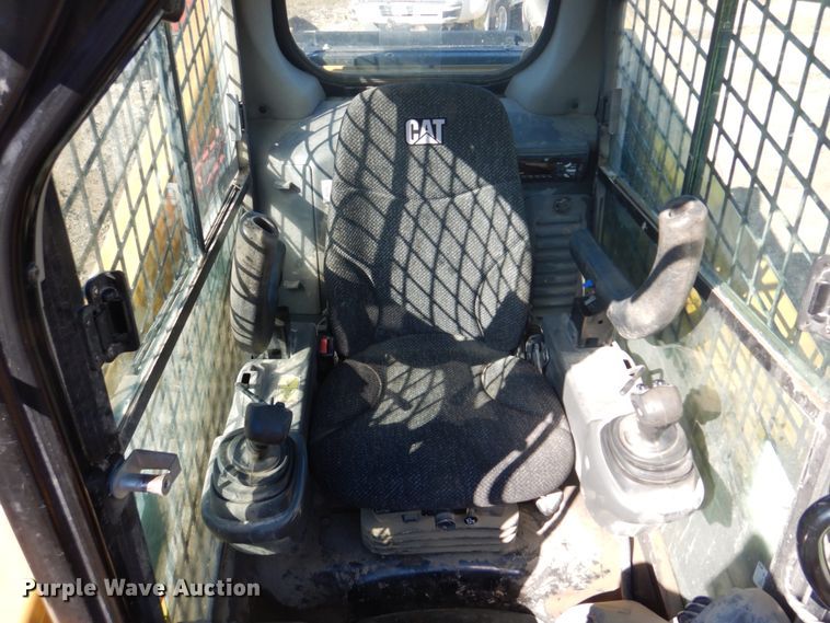 image for item IM9559 2016 Caterpillar 289D  tracked skid steer loader