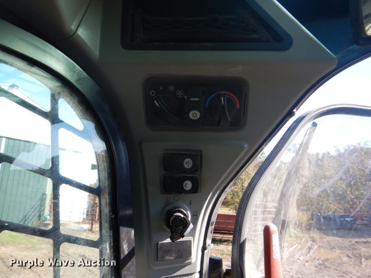 image for item IM9559 2016 Caterpillar 289D  tracked skid steer loader