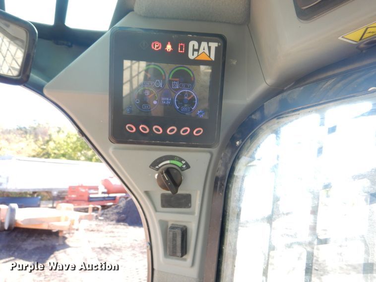 image for item IM9559 2016 Caterpillar 289D  tracked skid steer loader