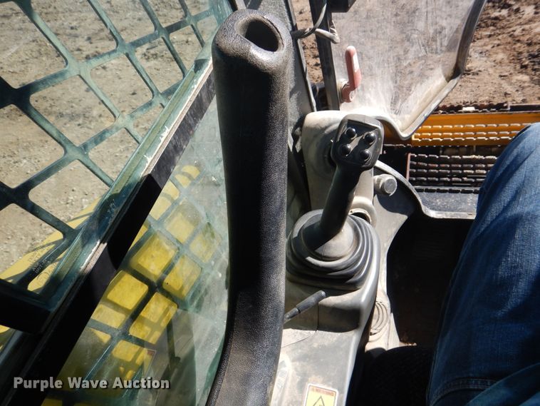 image for item IM9559 2016 Caterpillar 289D  tracked skid steer loader