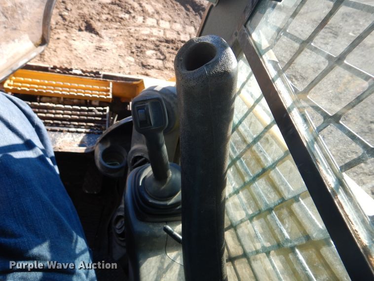 image for item IM9559 2016 Caterpillar 289D  tracked skid steer loader