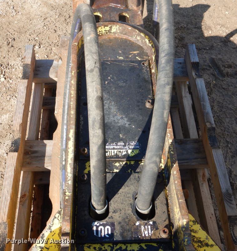 image for item IM9560 Maverick 4750  breaker