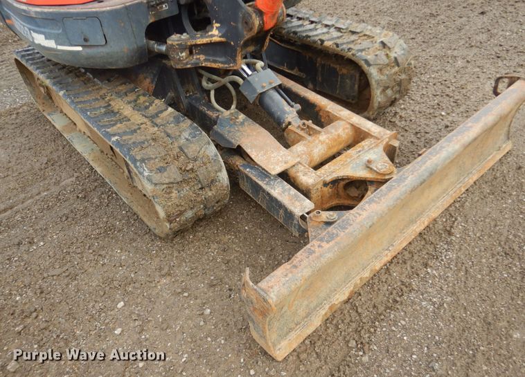 image for item IV9501 2006 Kubota KX121-3  mini excavator