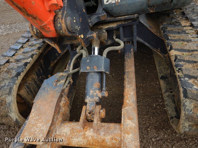 image for item IV9501 2006 Kubota KX121-3  mini excavator