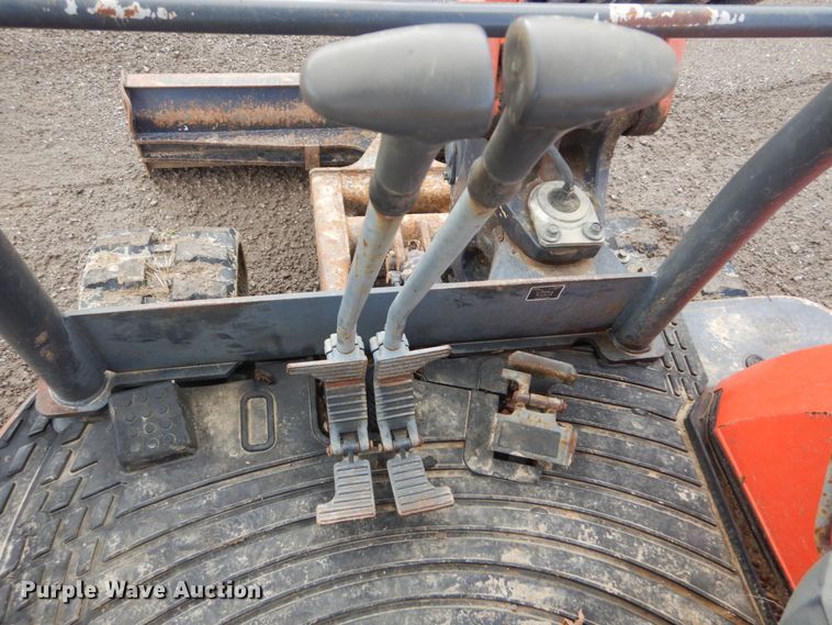 image for item IV9501 2006 Kubota KX121-3  mini excavator