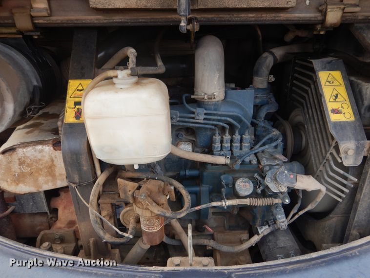 image for item IV9501 2006 Kubota KX121-3  mini excavator