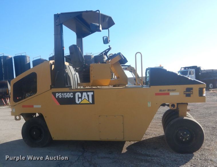 image for item IV9511 2008 Caterpillar PS150C  pneumatic roller