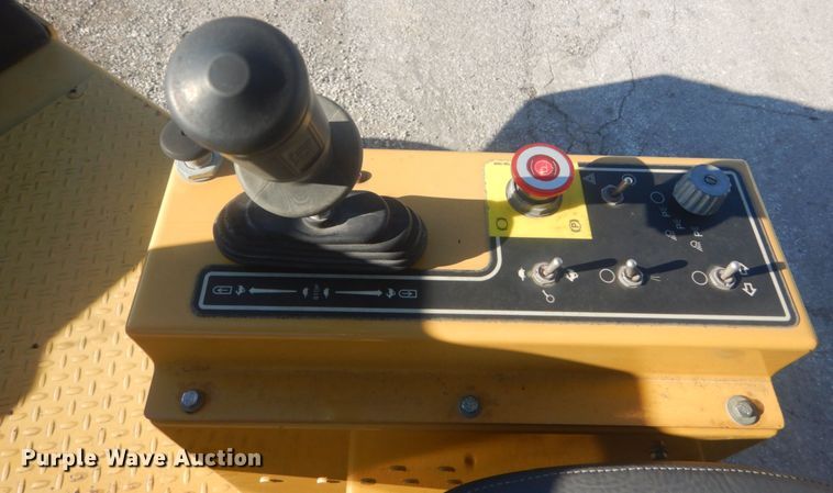 image for item IV9511 2008 Caterpillar PS150C  pneumatic roller