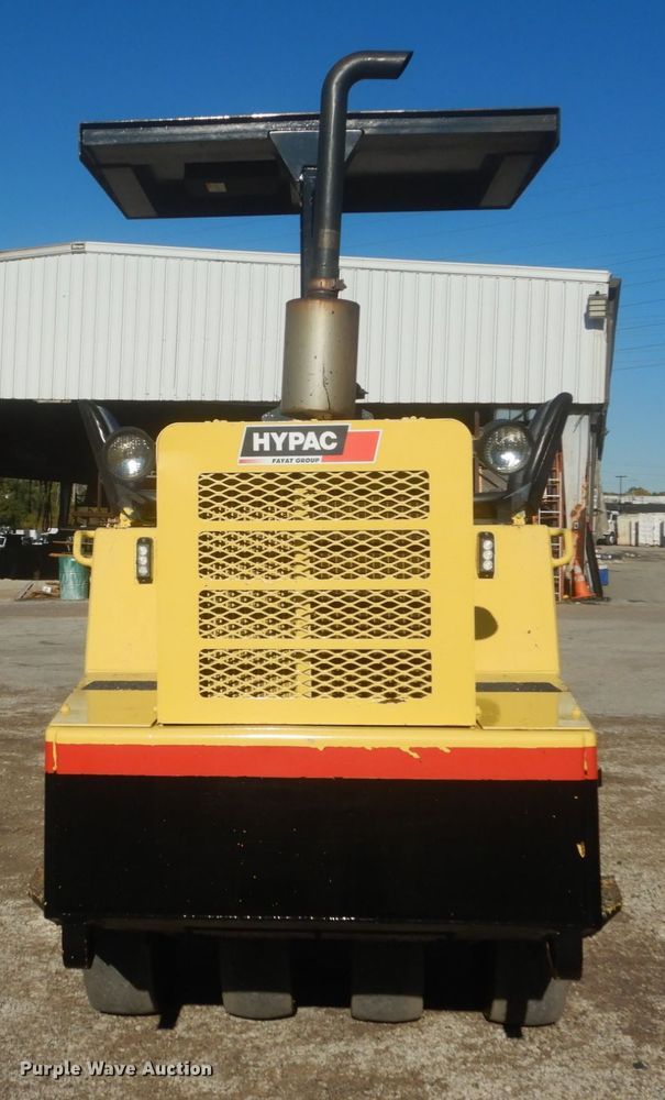 image for item IV9512 2007 Hypac C530AH  pneumatic roller