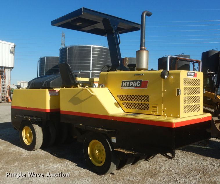 image for item IV9512 2007 Hypac C530AH  pneumatic roller